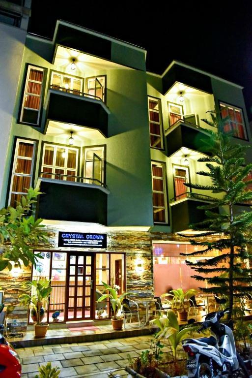 Crystal Crown Hotel Hulhumale Ngoại thất bức ảnh
